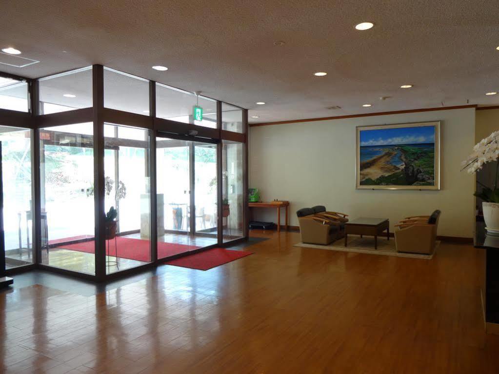 Motobu Green Park And Golf Course Eksteriør billede